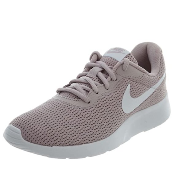 nike womens running shoes tanjun